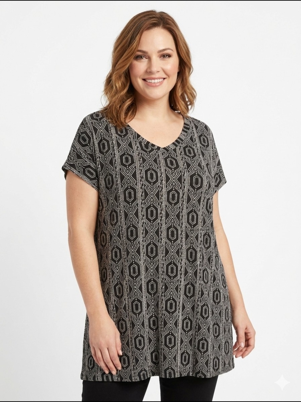 Tart‎ Plus-Size Black Geometric V-Neck Tunic Top Zl